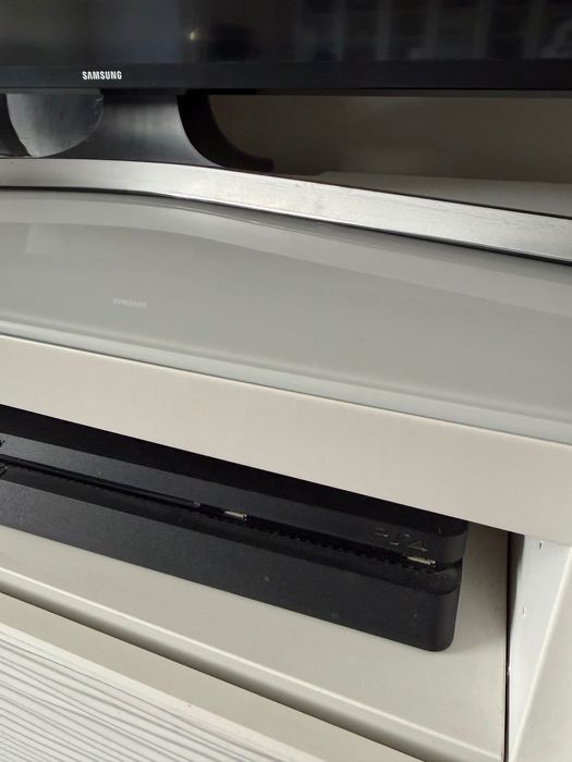 Móvel besta Ikea branco 3m