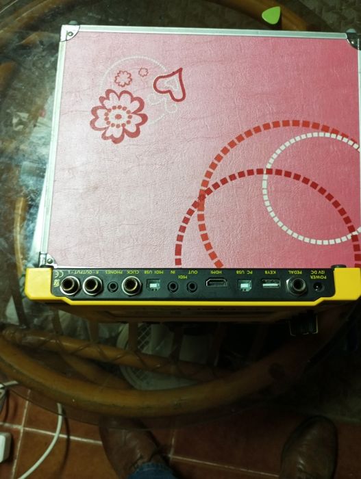 Okyweb4 sistema karaoke profissiona ou para dar espetáculos ao vivo et