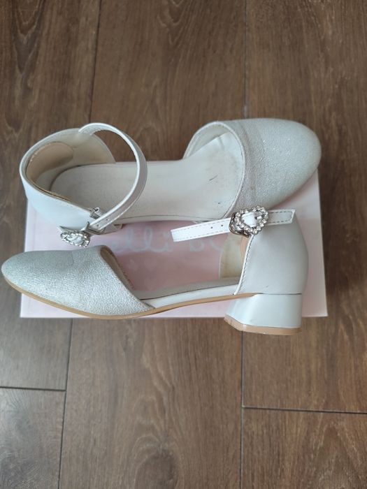 buty komunijne, r 35