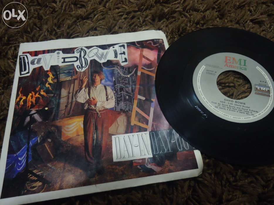Vendo disco vinil david bowie day in day out