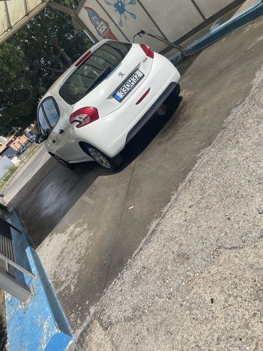 Vendo meu peugeot 208 diesel