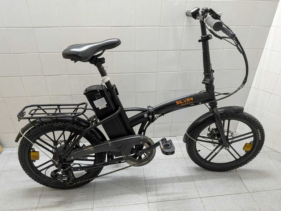 Bicicleta elétrica dobrável
