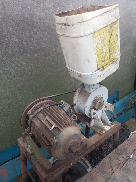 Продам млинок на 380 в