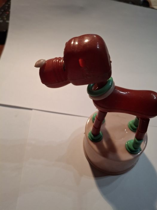 Brinquedo português? Plastico articulado