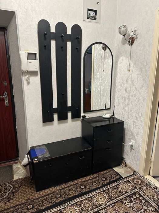 Продам прихожую.