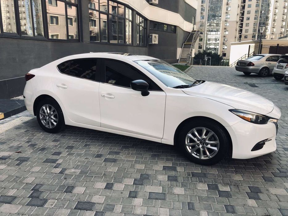 Продажа Mazda3 полная комплектация