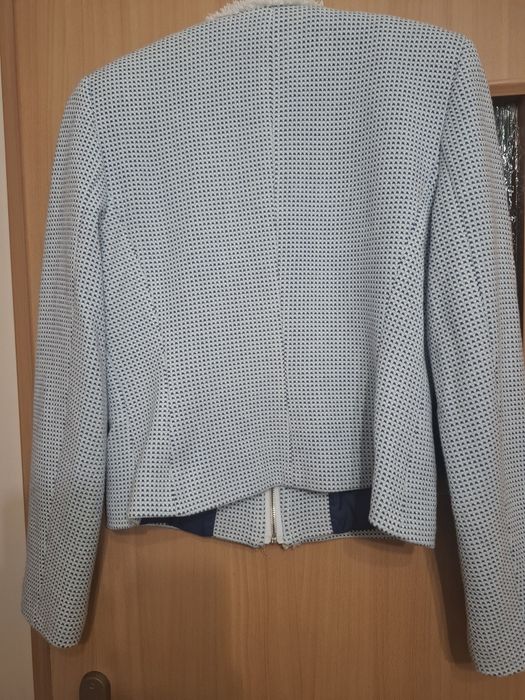 Krótki zakiecik Espirit