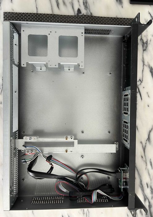 Caixa Servidor 1.5U – Mini‑ITX/microATX – 2x PCIe – Flex PSU