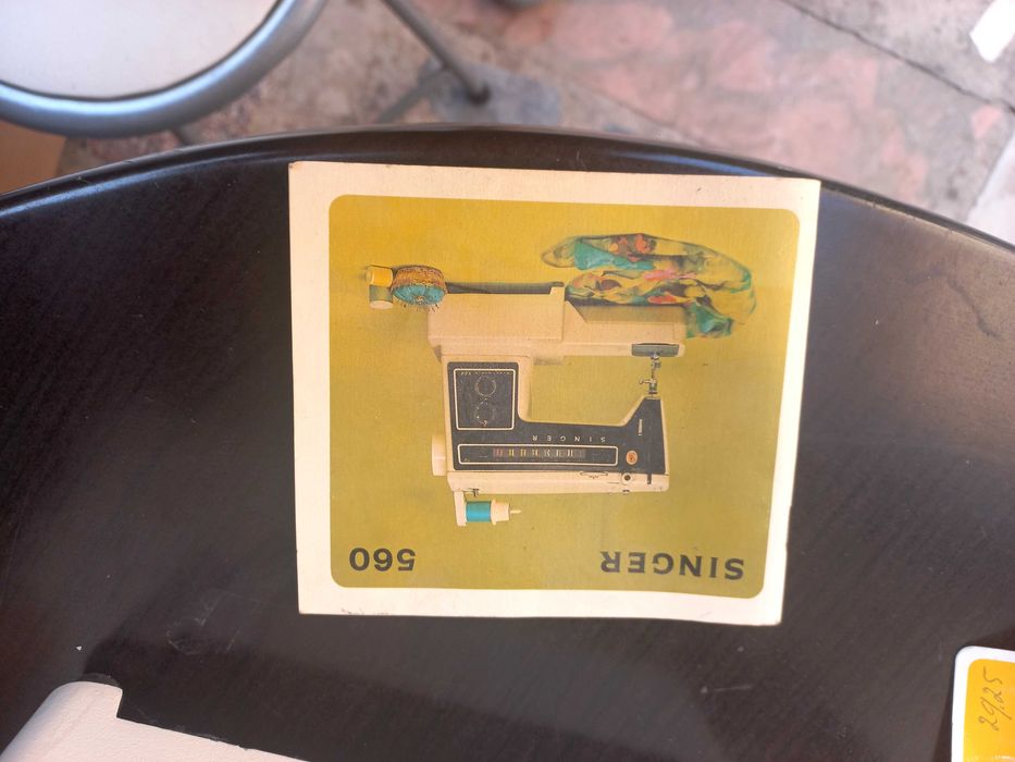 máquina de costura Singer 560