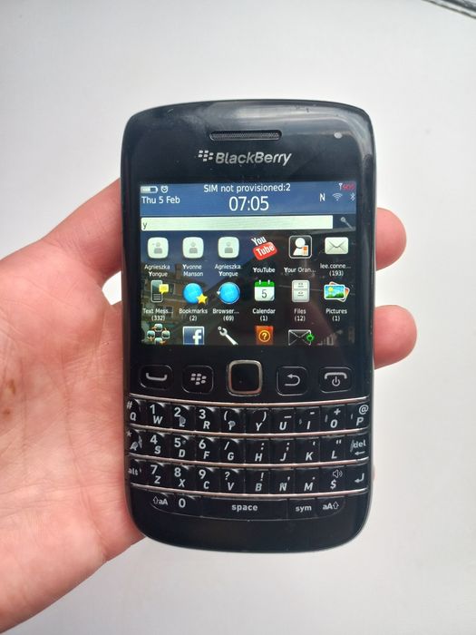 смартфон телефон  BlackBerry Bold 9790.