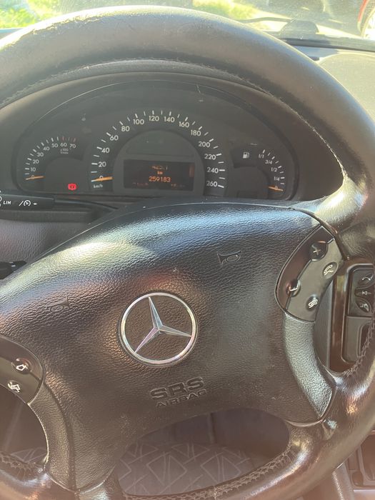 Mercedes  Benz C