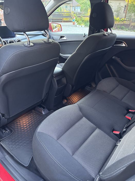 Mercedes-Benz B 250E
