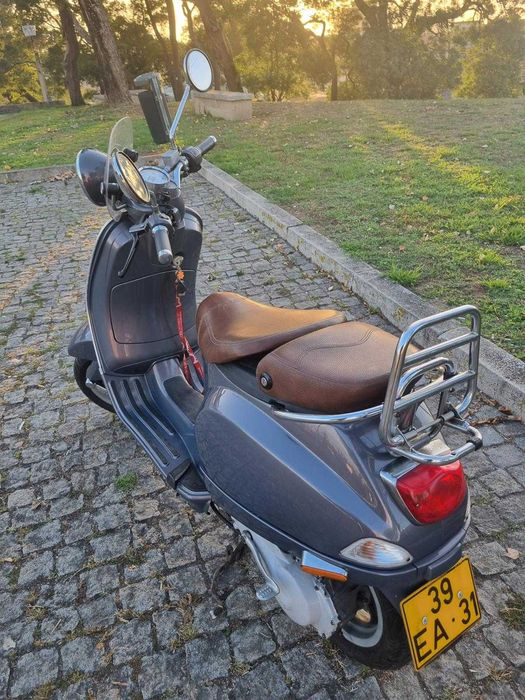 Vendo VESPA LXV 50 - Edição Limitada