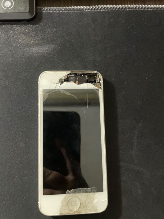 iPhone 5 телефон