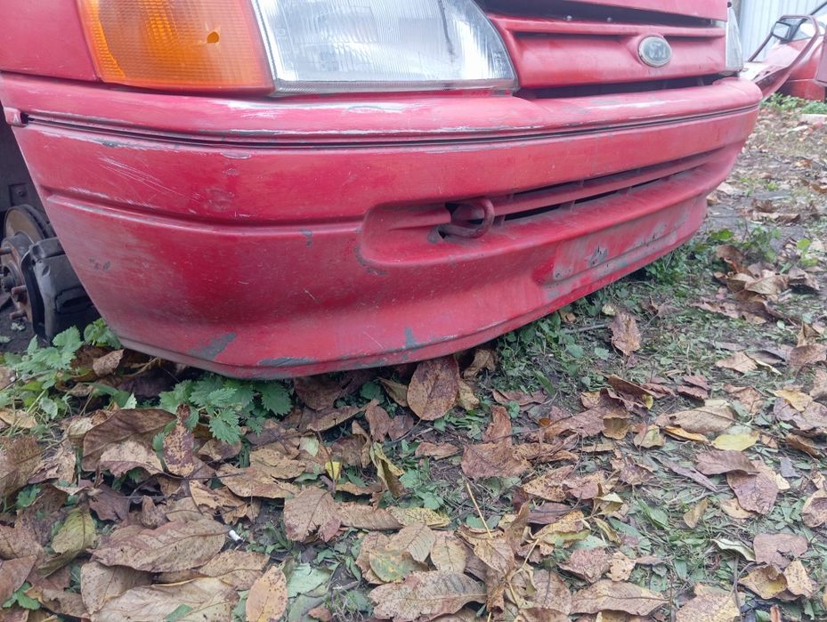 Бампер передній Ford Escort / Форд Ескорт Mk5