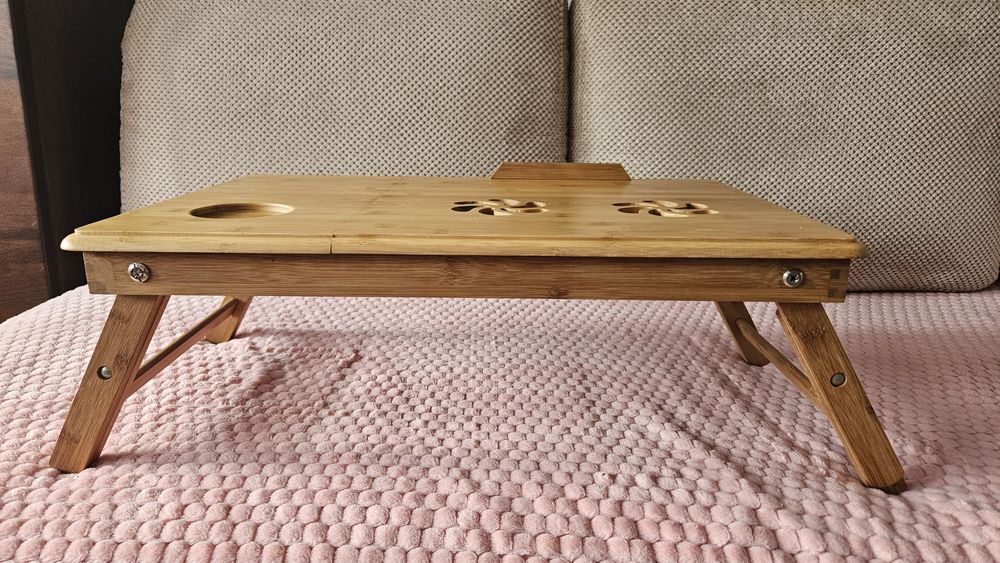 Stolik pod laptopa