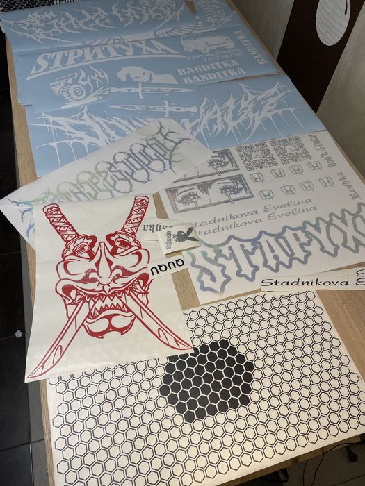 Наклейка 4к ак47 стикер для авто , наліпка на скло стритуха , версаче