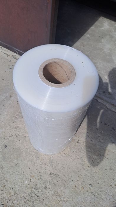 Folia stretch bezbarwna 1.5kg.