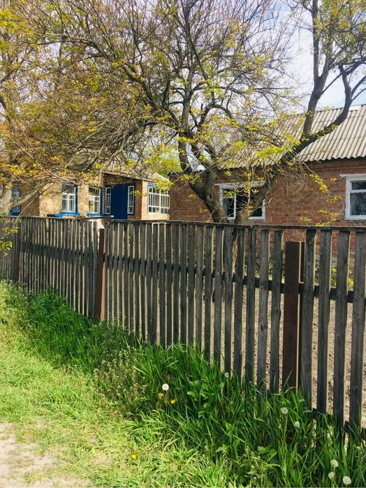 Продається будинок в м. Кагарлик Киівськоі обл.