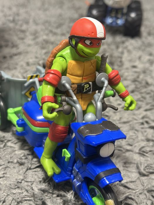 Колекційна фігурка TMNT «Черепашки-Ніндзя MOVIE II» - ЛЕОНАРДО НА