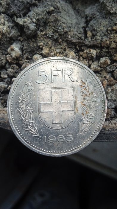 Монета 5 франків 1983 року