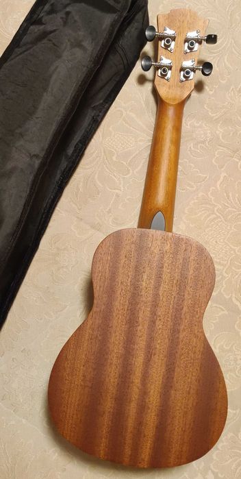 Ukulele Soprano (como novo)