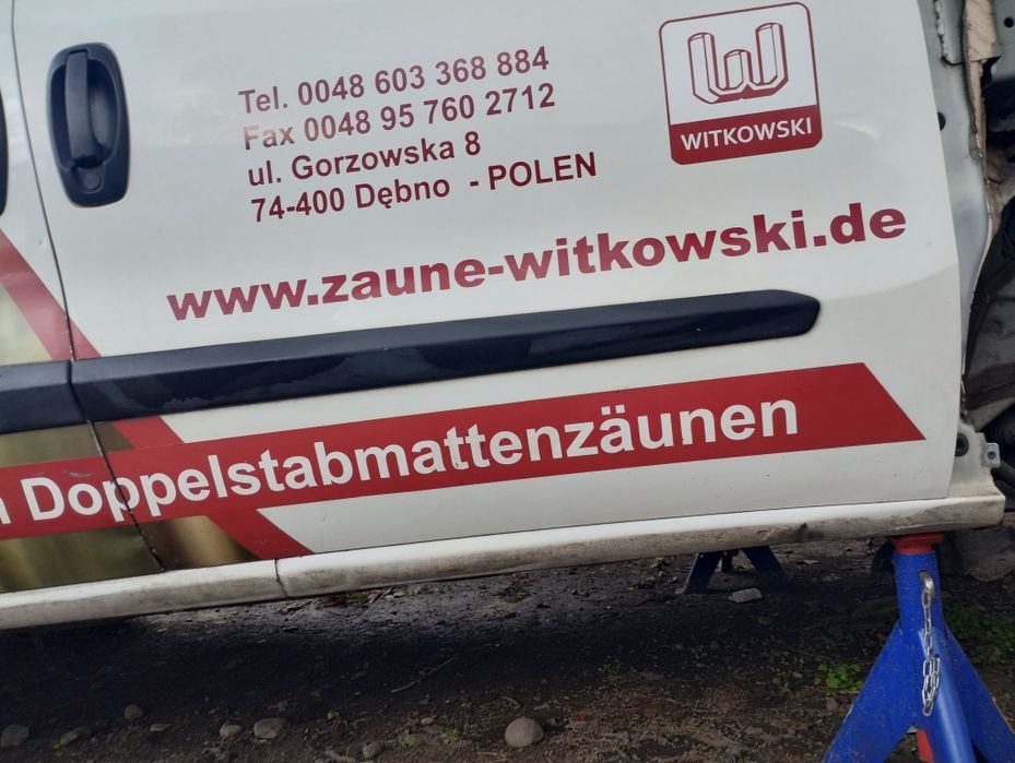 Drzwi przód przednie prawe opel combo D kompletne