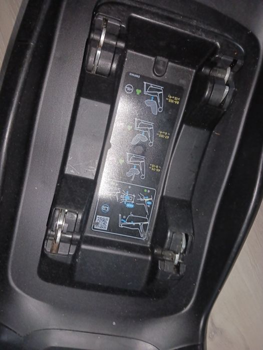Fotelik Maxi-Cosi + baza iisofix 2wayFix