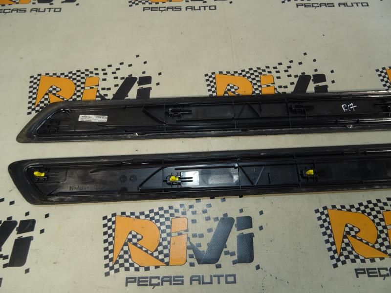 Conjunto de frisos BMW 1 (F21)