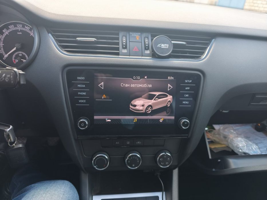 Продам машину Skoda Octavia , 1,6 , 2019 года