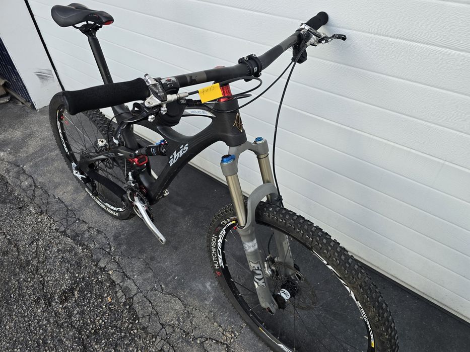Bicicleta de carbono suspensao total m