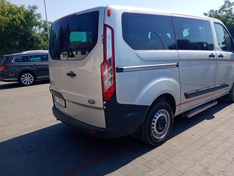 Wynajem busa wraz z kierowcą
