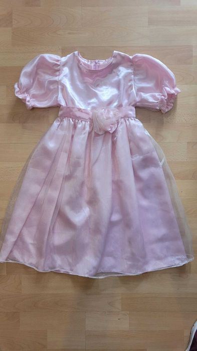 Okazjonalna śliczna sukienka dla dziewczynki rozm. 122-128 cm.