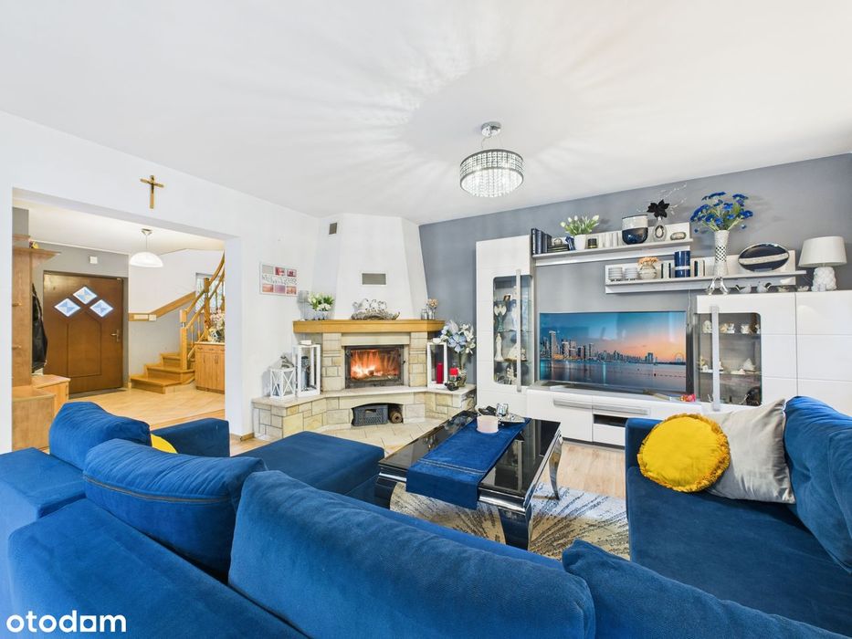 Przestronny dom z kominkiem i dużym ogrodem - Kiczyce