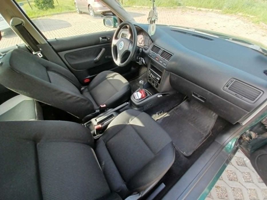 Volkswagen BORA // Benzyna // Przegląd maj 2027 //  Hak //