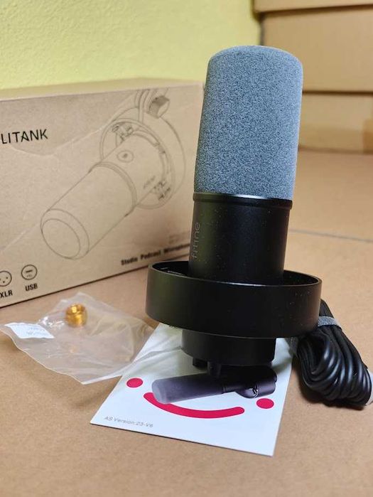Microfone Condensador / Dinâmico USB/XLR Fifine AmpliTank K688 novo