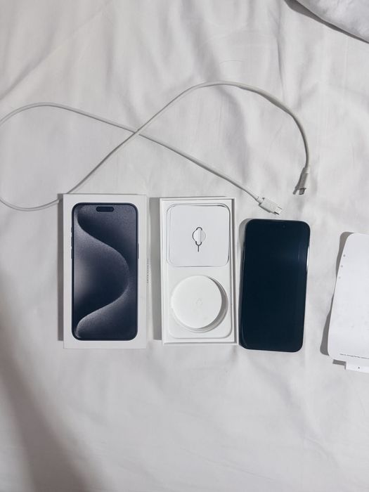 Iphone 15 pro max  de 256gb