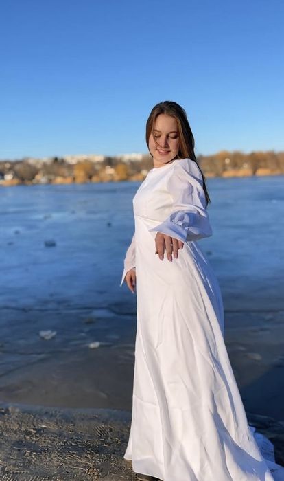 Вінтажна весільна максі сукня XX століття зі шлейфом розмір XS-M