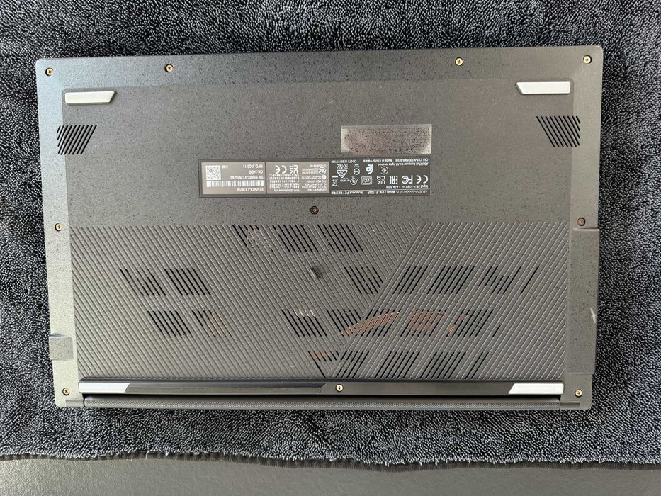 ASUS Vivobook Go 15 E1504FA (E1504FA-L1367W) OLED