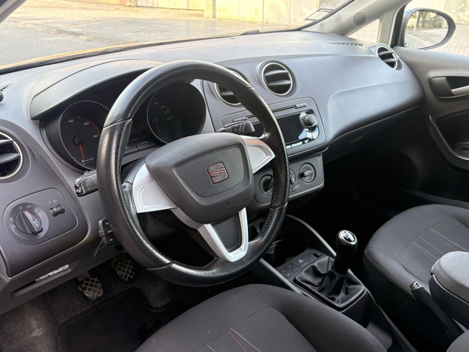 SEAT Ibiza ST — fotografia 7