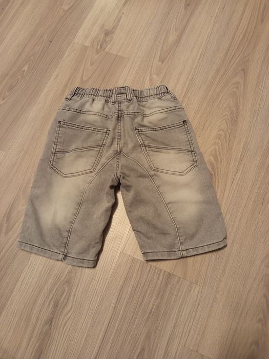 Spodenki dziecięce rozmiar 128 Reserved
