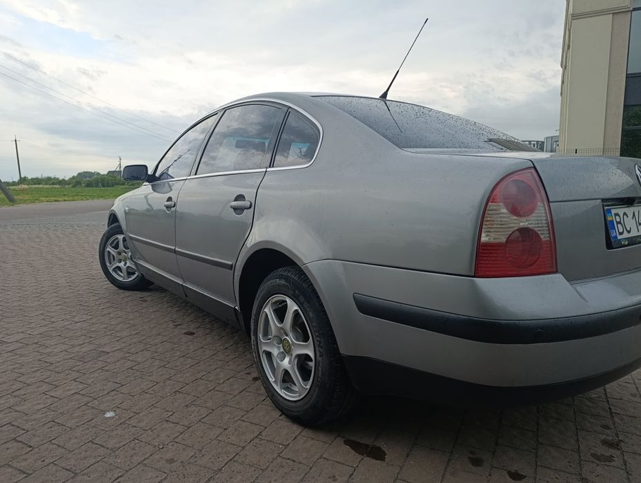Volkswagen Passat 2002 VIN WVWZZZ3BZ2E278171 фото оголошення 9 з 24