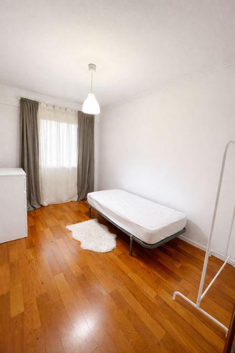 Quartos em Vila Franca de Xira – Mobilados e despesas incluídas
