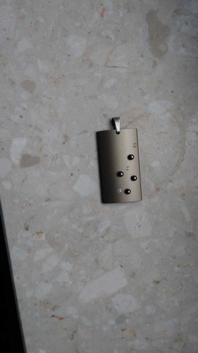oryginalny wisior metal kryształki prostokąt