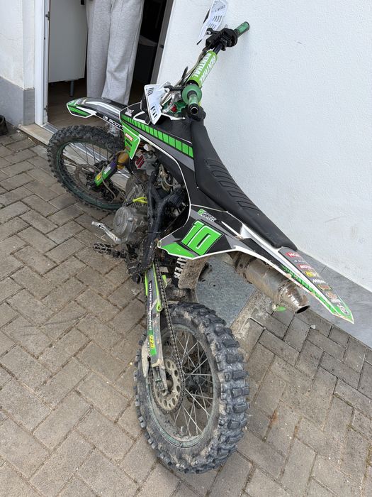 Vendo pit bike 190