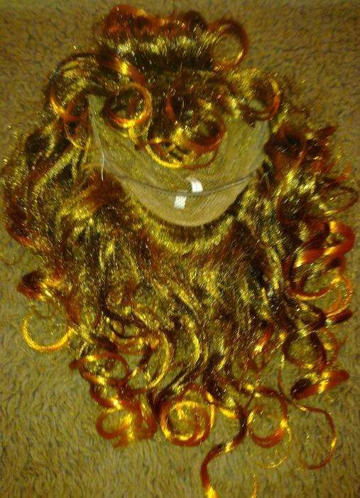Peruca Cor de Laranja encaracolada - Para Carnaval ou Halloween