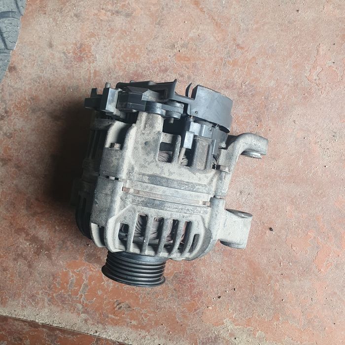 Гениратор BOSH opel agila , corsa ,astra, meriva