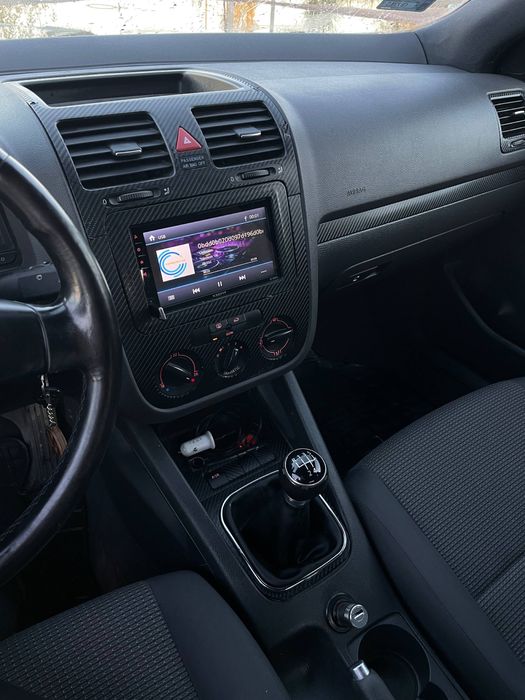 Volkswagen Jetta 1.6 mpi газ-бензин