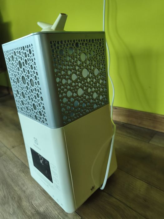 Зволожувач повітря ELECTROLUX EHU-3815D