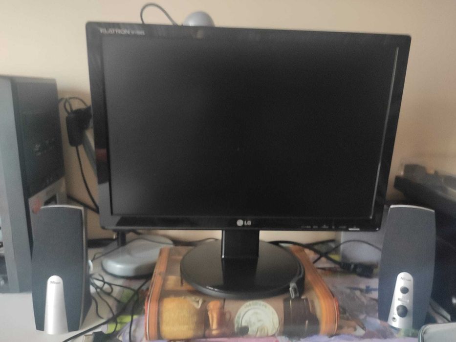 Computador Intel g4560 + 16gb Ddr4 + 256gb Nvme + Monitor TFT 19"